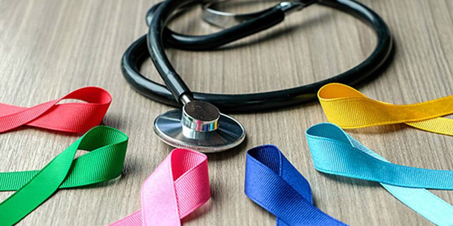 वाइट डिस्चार्ज के कारण, लक्षण और घरेलू उपाय